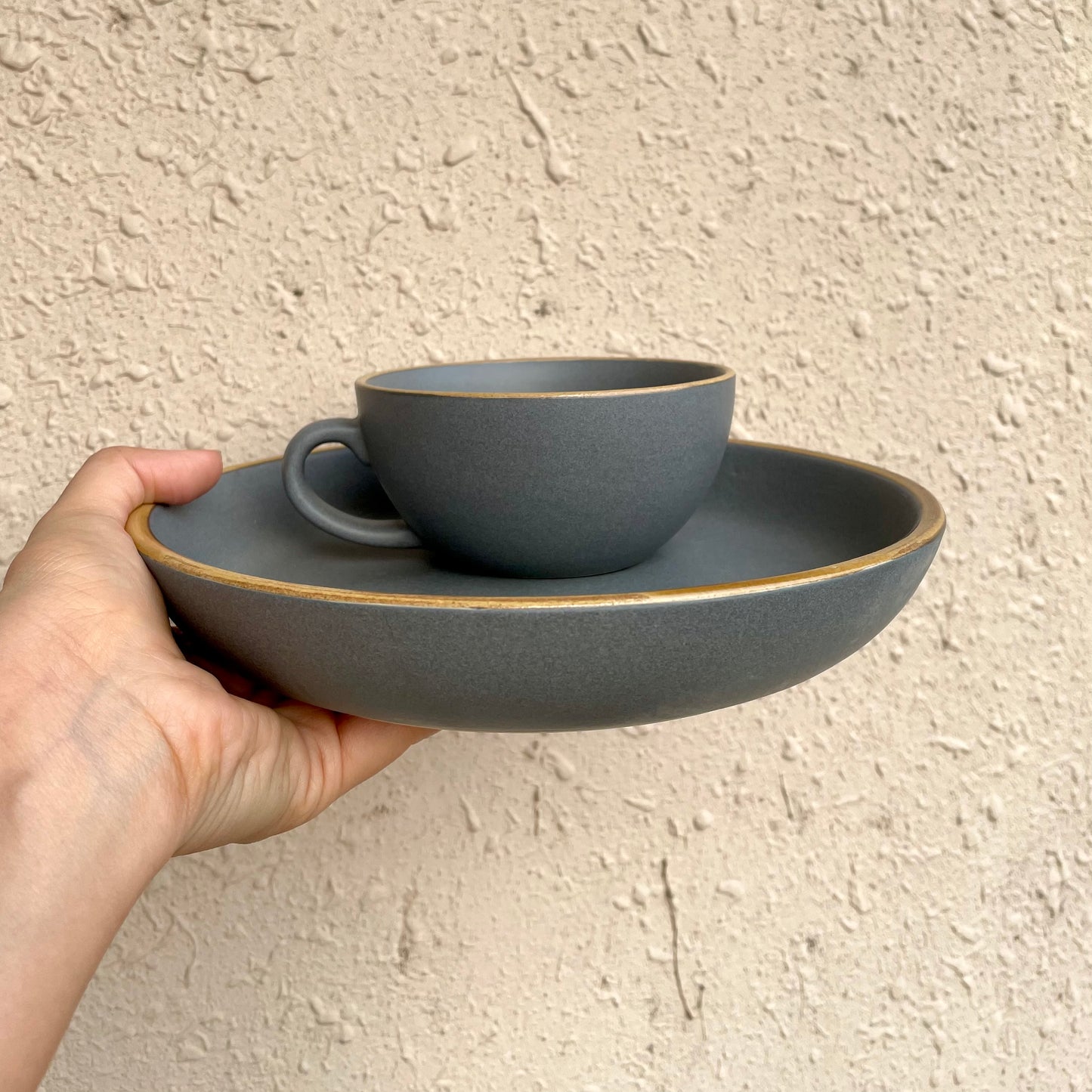 Pebble breakfast set