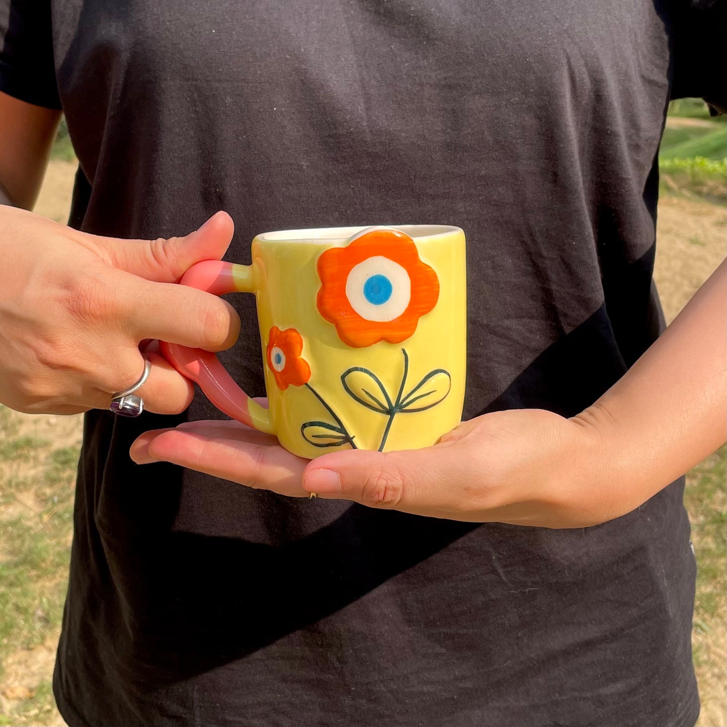 Floral pop mug yellow