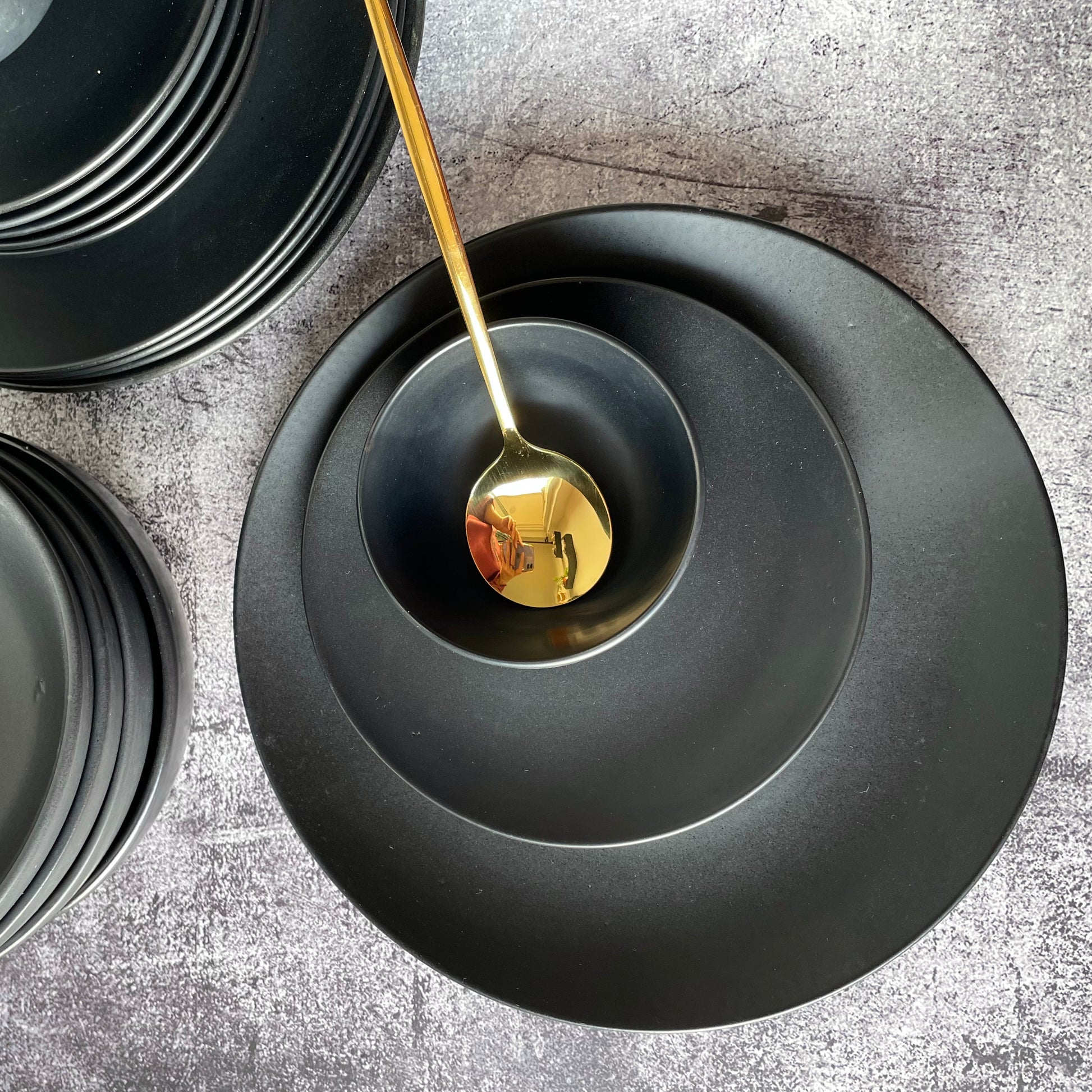 Classic Black Matt dinner set Online