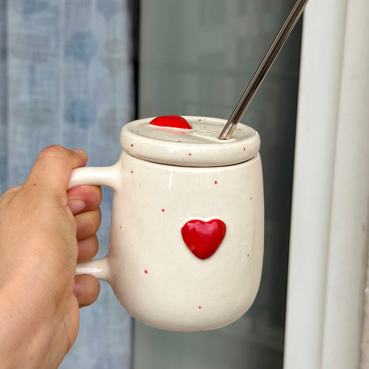 Love at first sip sipper (cum mug) with straw