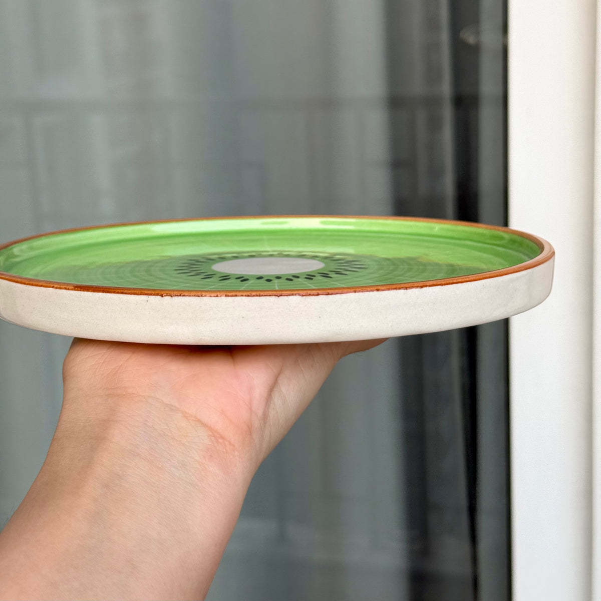 Kiwi Snack Plate cum platter (8-inch)