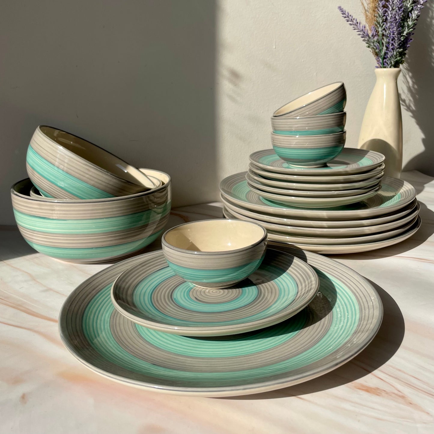 Green grey spiral dinner set (18 pieces)