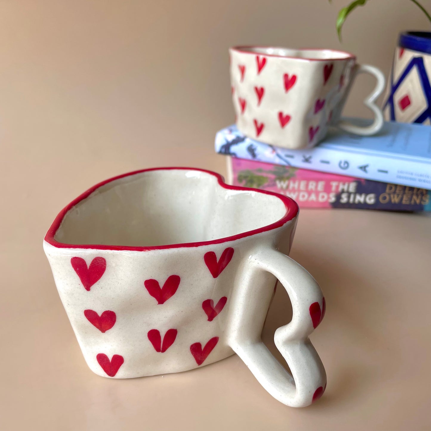 Shape of heart mug | Red Hearts
