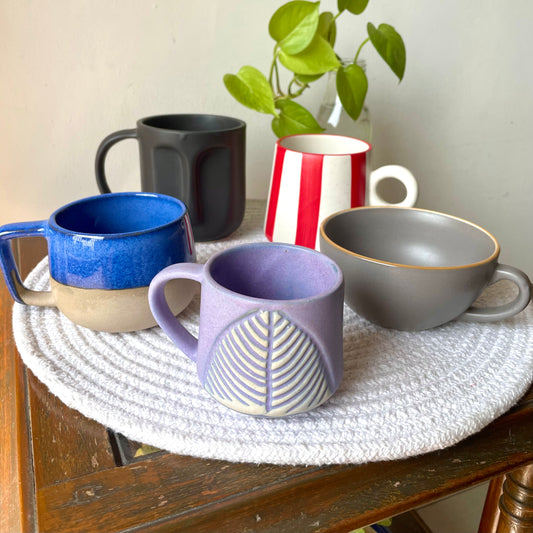 Set of 5 mugs- contrast colours (at the price of 4)