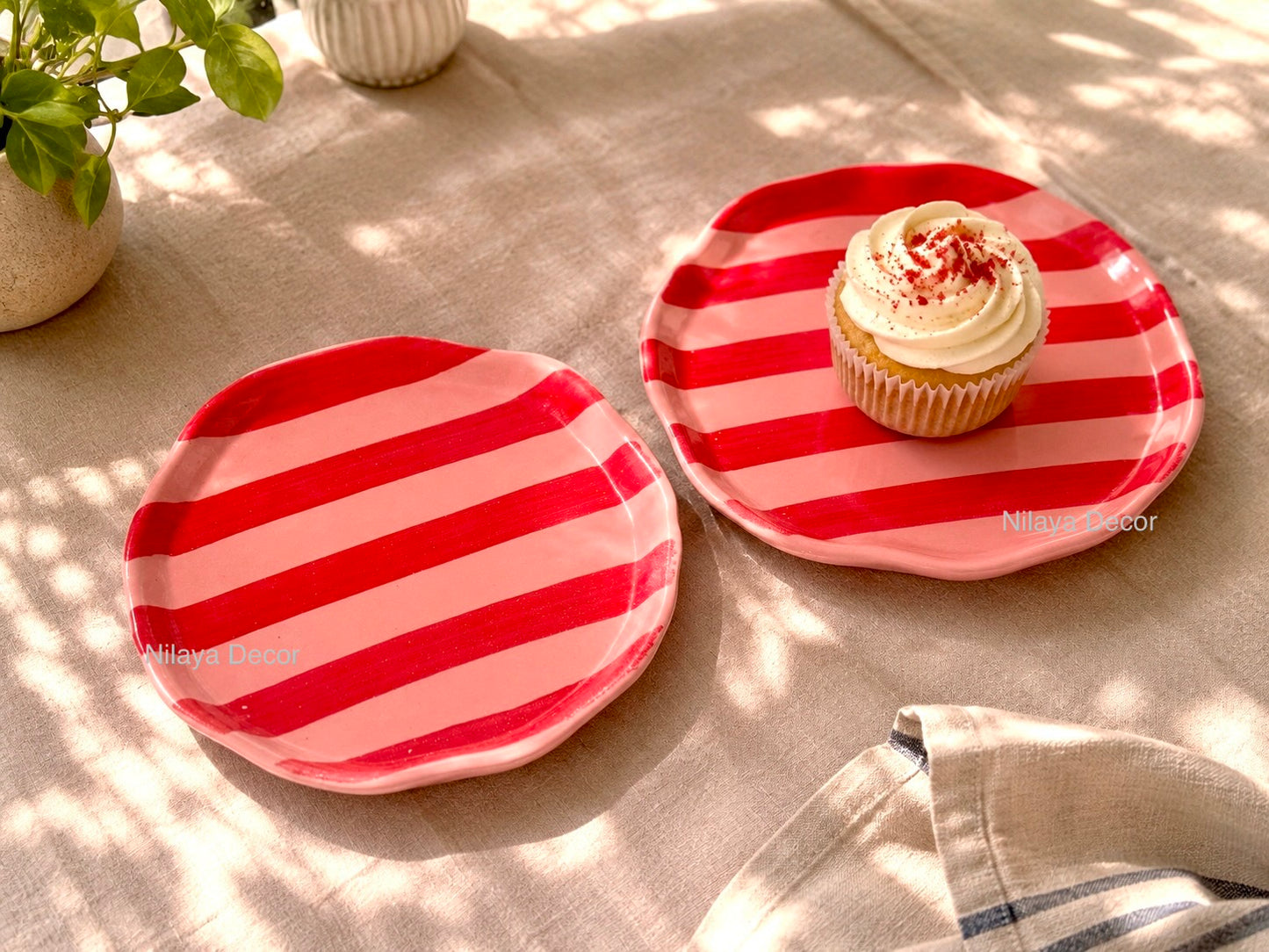 Candy stripe dessert plate