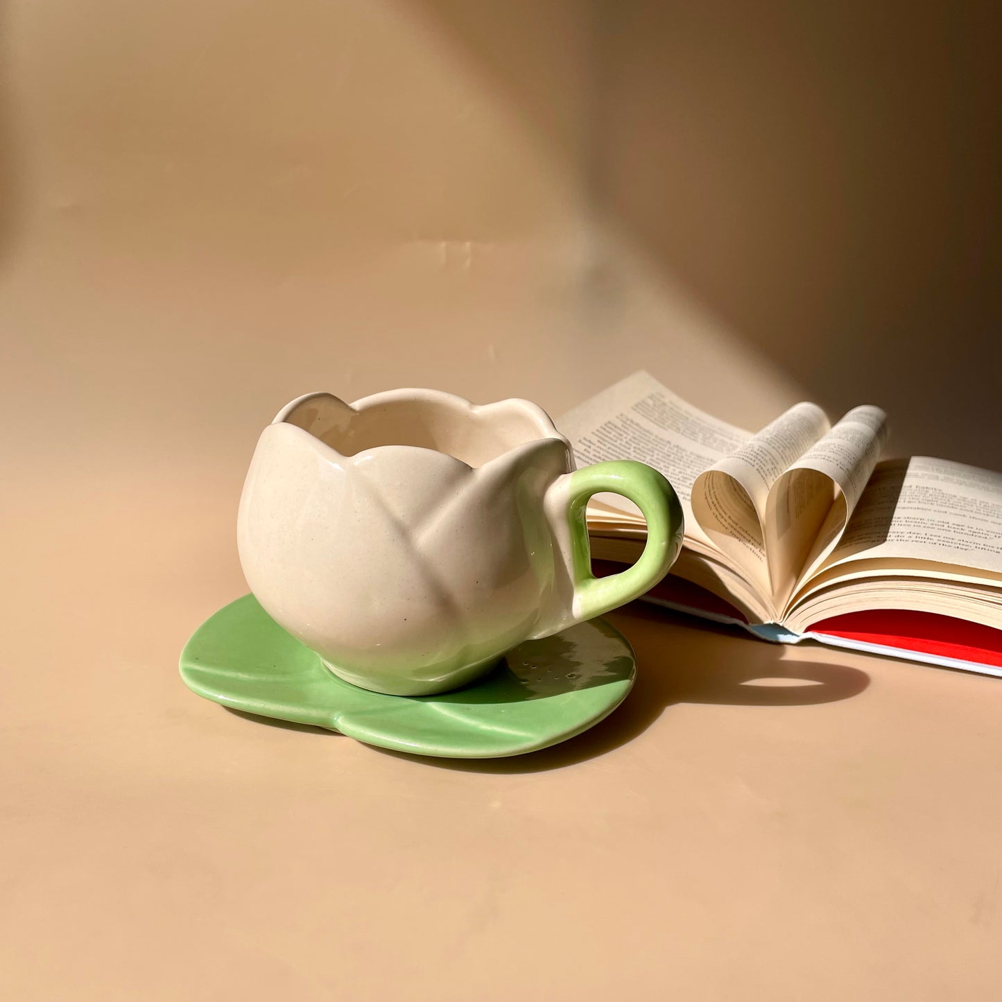 Lotus biscoff mug saucer set (White)
