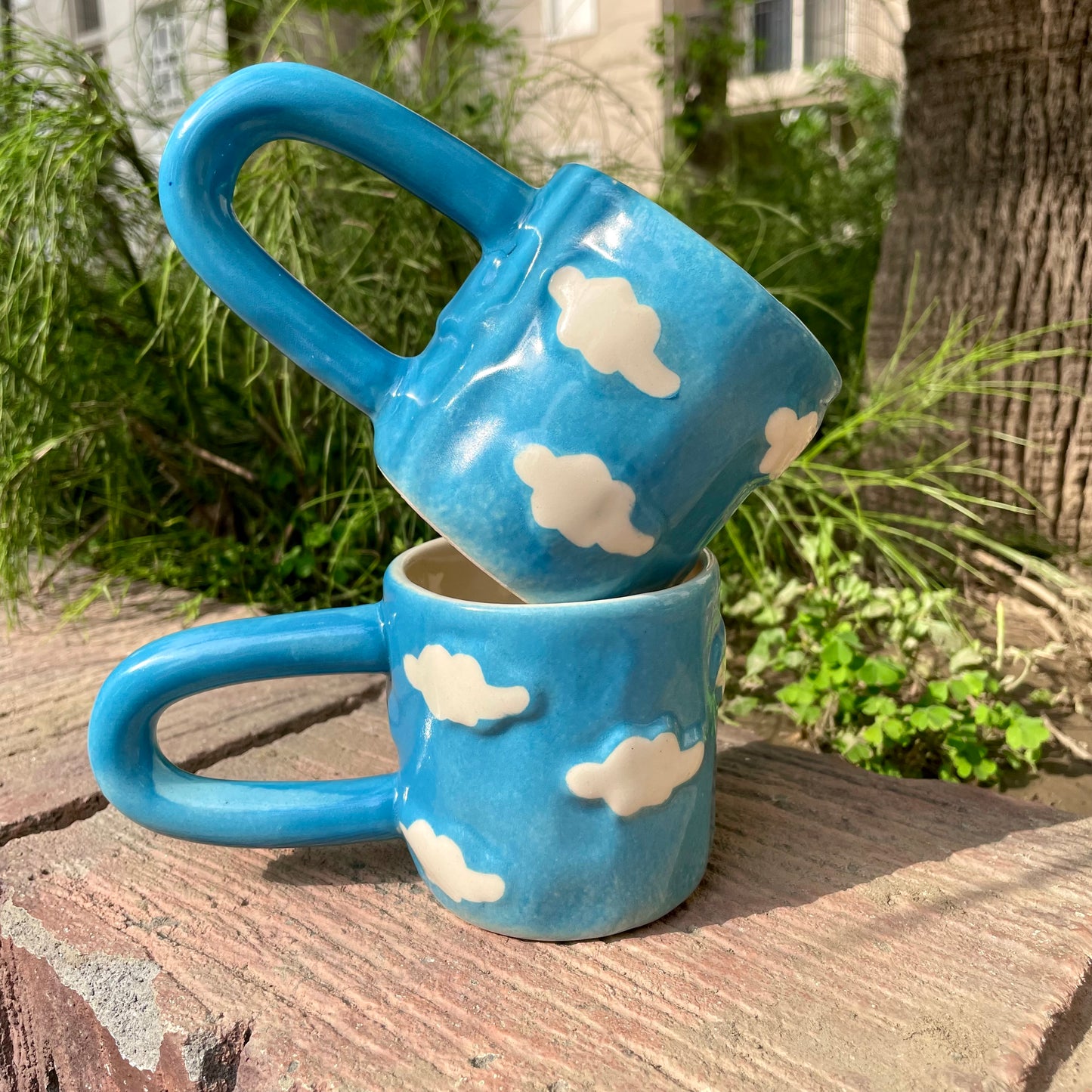 Cloud catcher mug with long handle
