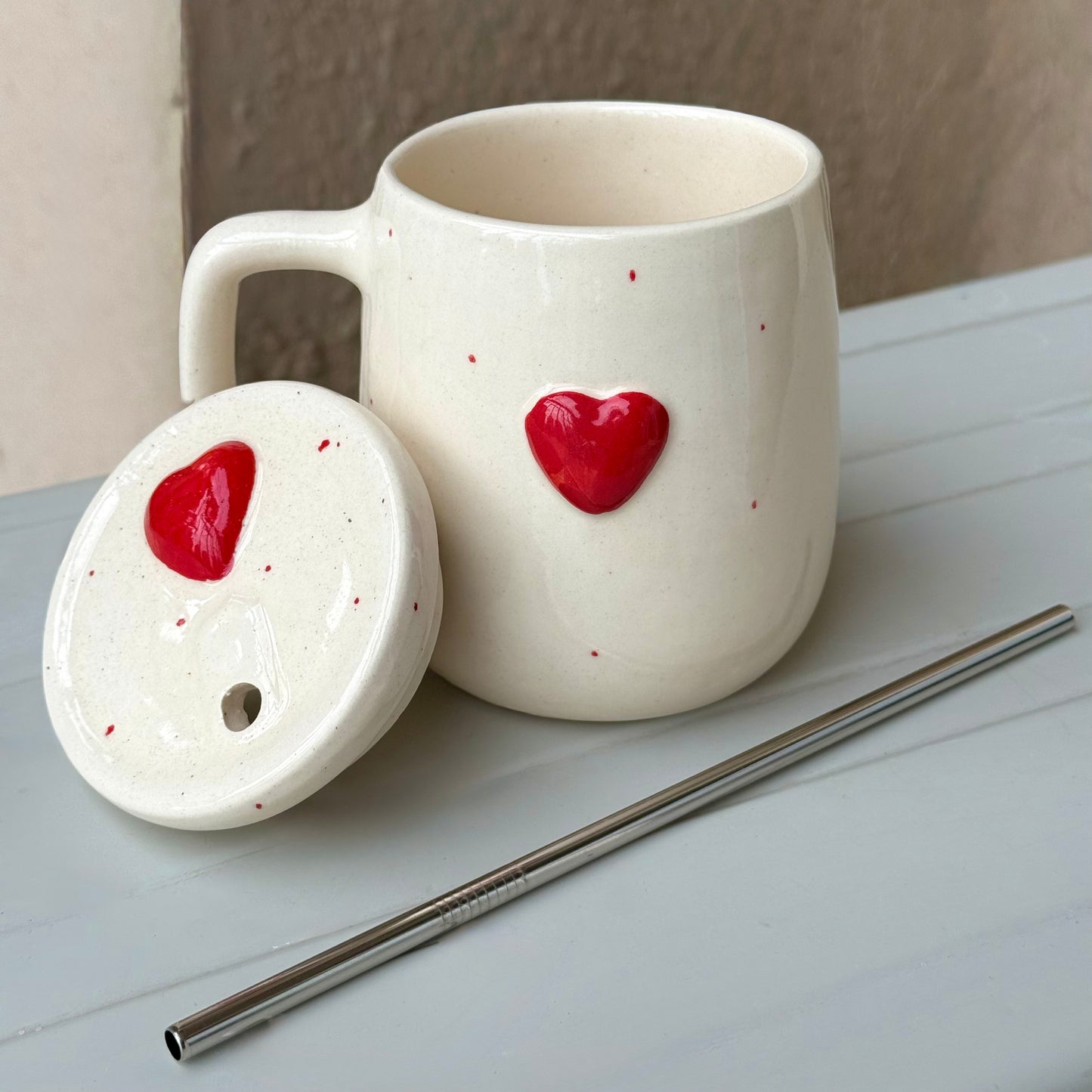 Love at first sip sipper (cum mug) with straw