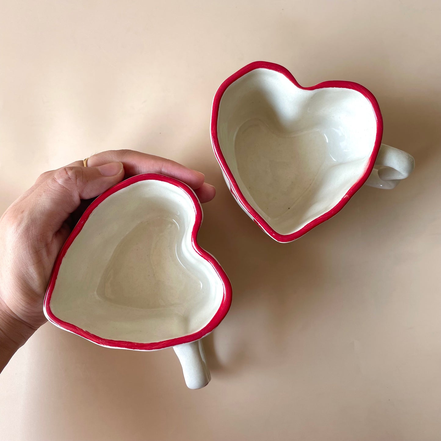 Shape of heart mug | Red Hearts