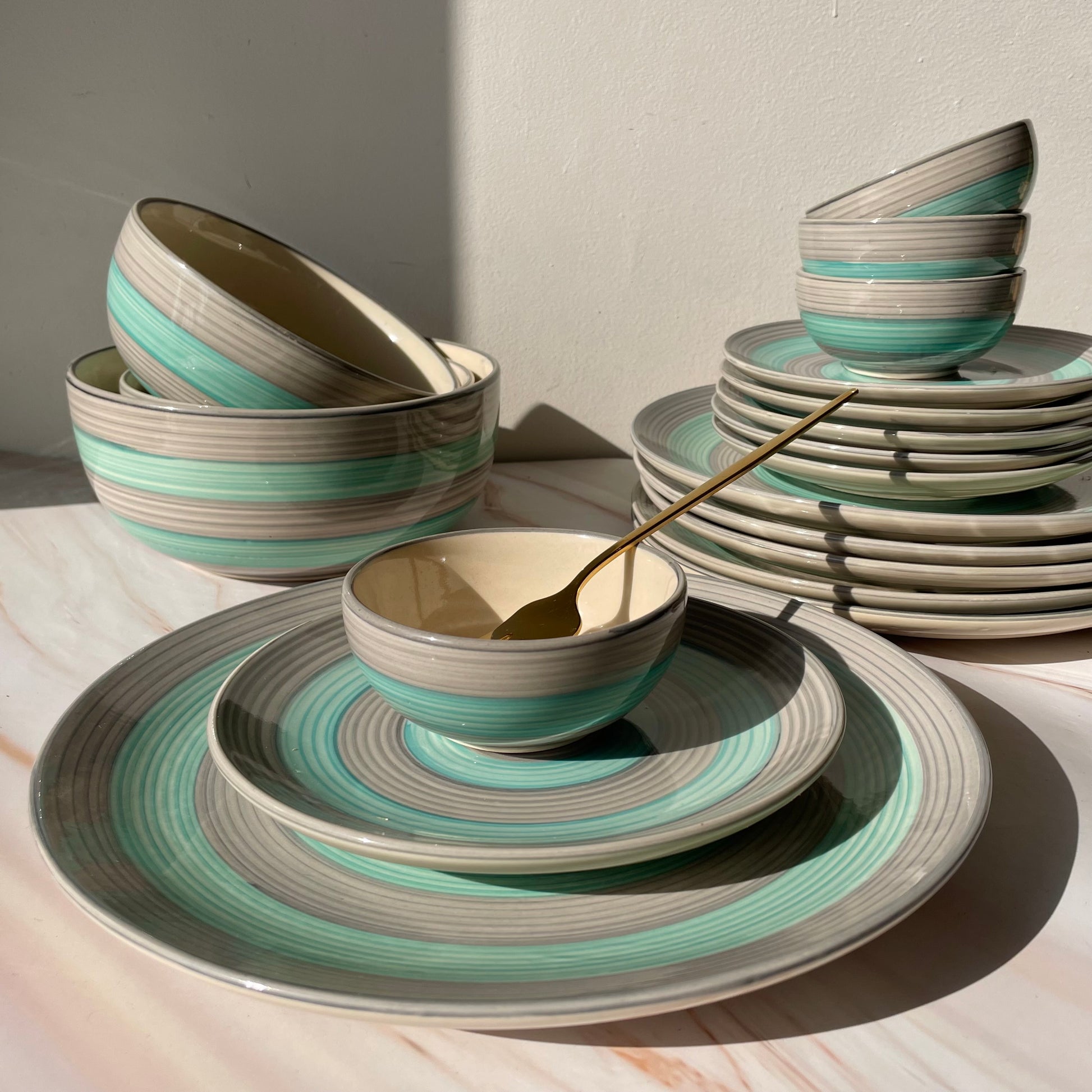 Green grey spiral dinner set (18 pieces)- FLAT 50% OFF – Nilaya Decor