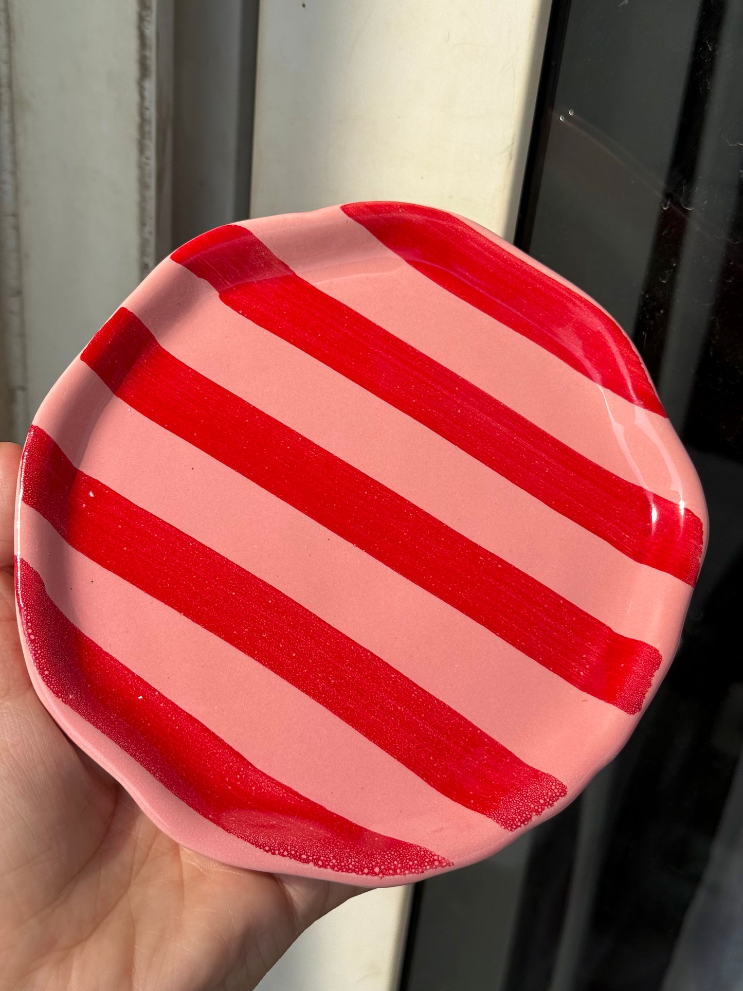 Candy stripe dessert plate