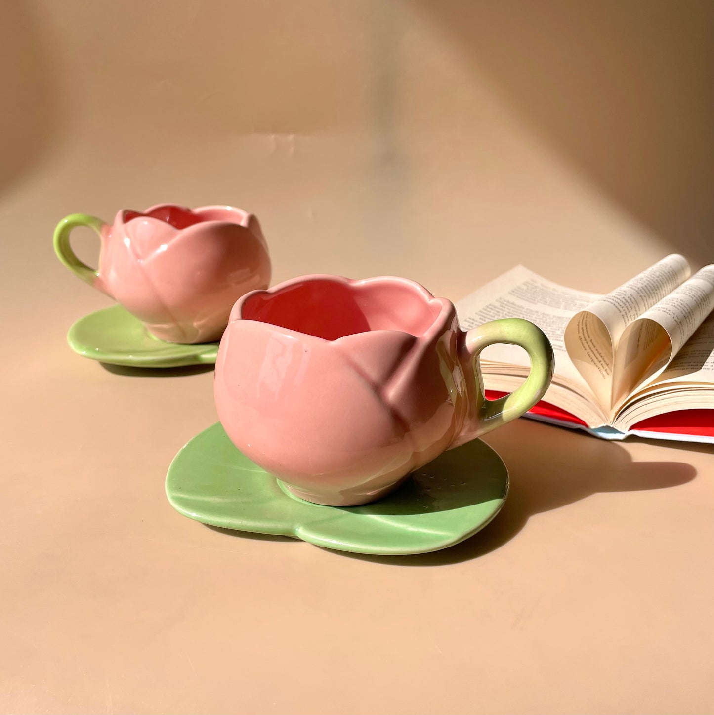 Lotus biscoff cup saucer (Pink)