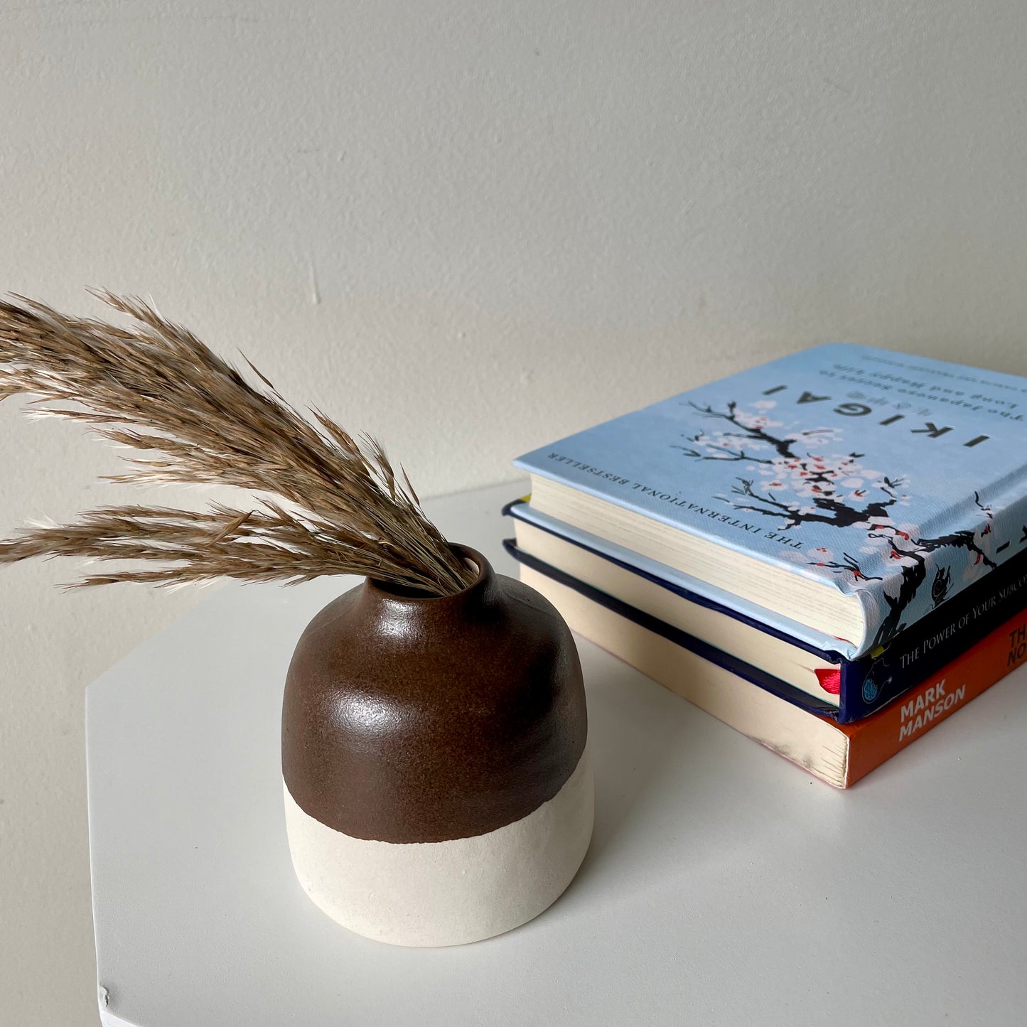 Mini Vase Black (BUY 1 GET 1 Free)