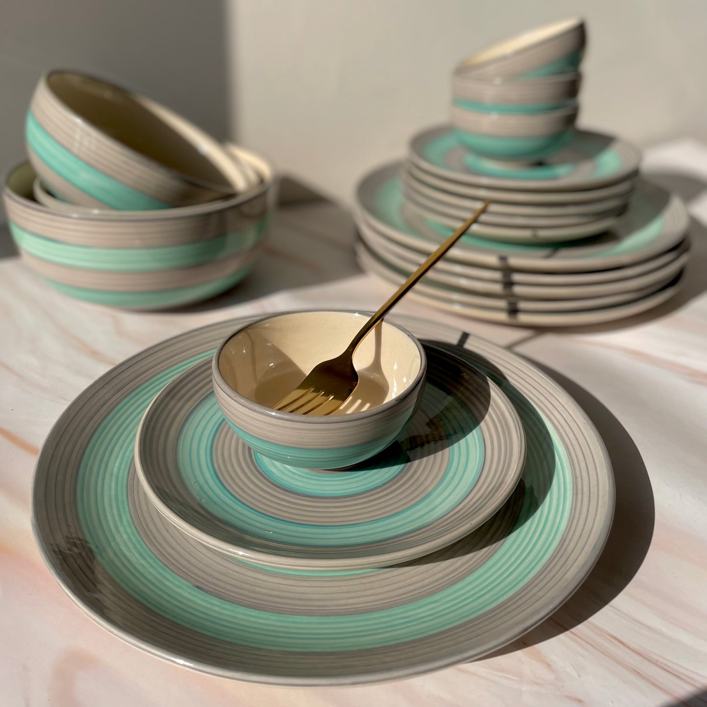 Green grey spiral dinner set